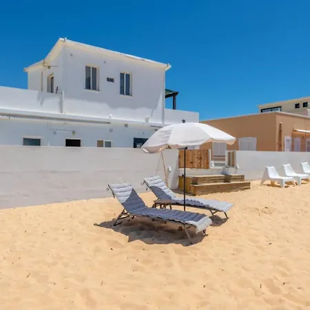 One Step To The / Sea, Algarve House * Faro