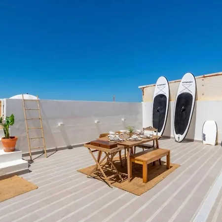 One Step To The / Sea, Algarve House Villa