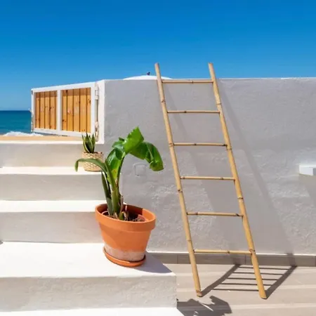 One Step To The / Sea, Algarve House Villa *